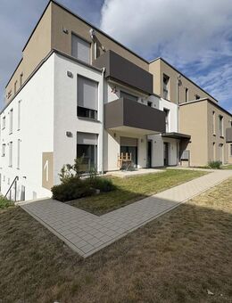 Moderne 3-Zimmer-Wohnung mit Terrasse und Gartenanteil in Gunzenhausen - Gunzenhausen