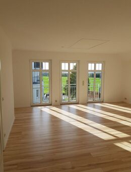 TOP!Singleapartment,Balkon,herrlicher Fernblick,Einbauküche,Spitzboden - Frankenberg (Sachsen)