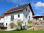 Einfamilienhaus mit Einliegerwohnung und 15 Kw-PV-Anl.+Speicher in herrlicher unverbaubarer Randlage - Weiding (Landkreis Cham)