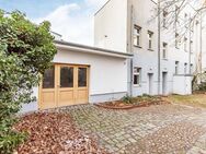 Bezugsfrei! Renoviert! Remise mit großer Terrasse zum Innenhof! - Berlin