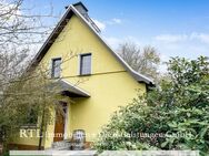 (A1493) Ruhige Lage, großes Potenzial - Sanierungsbedürftiges Haus im Grünen - Remptendorf
