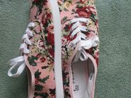 NEU unbenutzt * Damen * Rosen * Blumen * Blüten * Romantik * Stoff * Chucks * Sneaker * Freizeit * Schuhe "PRIMAKRK" Gr. 40/ 7 * rosè * bunt * - Riedlingen