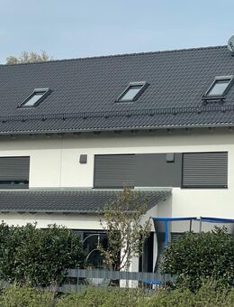 Moderne Doppelhaushälfte mit ca. 151,70 m² Wohnfläche, 5 Zimmern & 2 exklusiven Tageslichtbädern! - Oberding