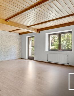 Raumwunder! Großzügiges Zweifamilienhaus mit Werkstatt, Garten und Doppelgarage in ruhiger Lage - Creußen