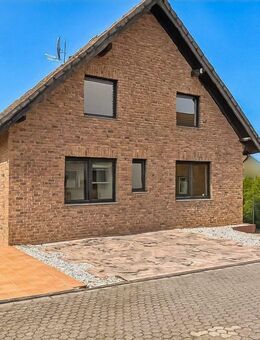 Charmantes Einfamilienhaus mit Einliegerwohnung und Garten in begehrter Lage von Erftstadt-Köttingen - Erftstadt