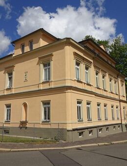 Attraktive, zentrumsnahe 3R.-Whg. mit großer Dachterrasse u. Stellpl.! Leerstehend - Zwickau