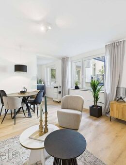 Erstbezug nach Kernsanierung | Ihr neues Refugium in Zentrumslage & blühenden Magnolien im Innenhof - Düsseldorf