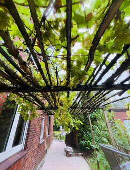 Familienfreundliches Zweifamilienhaus mit Garten, Terrasse und Ausbaureserve - Stade (Hansestadt)