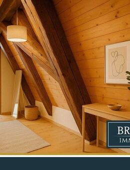 BRUMANI | Bezugsfreie 1-Zimmer-Dachwohnung mit Tageslichtbad im Stadtkern von Sulzburg - Sulzburg