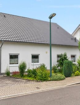 #KOMINOS IMMOBILIEN# Gepflegte Doppelhaushälfte mit Terrasse - Attendorn (Hansestadt)
