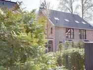 Exklusive DHH in Hamburg Poppenbüttel (MR 22i) zu verkaufen! - Hamburg