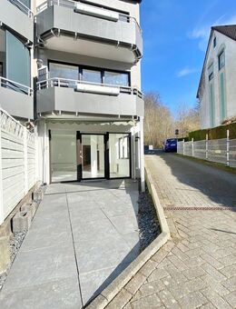 Top Angebot! Barrierearm, lichtdurchflutete Terrassenwohnung, zentrale Lage, modernisiert + Garage! - Burscheid