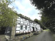 Zweifamilienhaus mit Denkmalschutz und Wohnrecht für die Erdgeschosswohnung - Sprockhövel