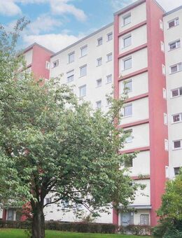 Hochparterre-Wohnung mit Balkon, Loggia in gepflegtem Mehrfamilienhaus - Bremen