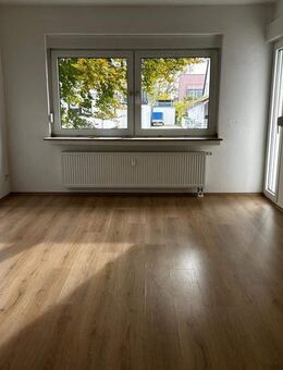 Jetzt mieten - weniger zahlen! Teilrenovierte 4 Zimmer Wohnung ab sofort verfügbar - Ahlen