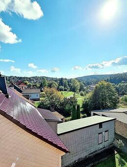 Vermietetes Mehrfamilienhaus als Doppelhaushälfte nebst Doppelgarage und Garten - Zella-Mehlis