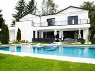 Luxuriöses Einfamilienhaus im Landhausstil mit Einliegerwohnung - Schwabmünchen