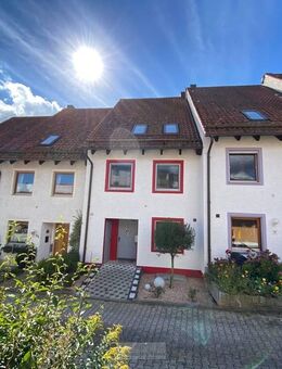 Familienfreundliches Reihenmittelhaus in ruhiger Lage mit sonniger Terrasse - Regenstauf