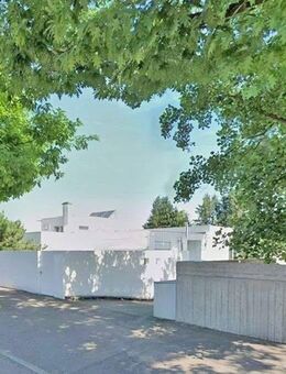 Stuttgart-Hoffeld: Großzügiges Einfamilienhaus in bester Lage - unverbaubarer Fernblick Landschaftsschutzgebiet - Garten, Terrasse, Garage - Stuttgart