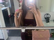 Ich w/18, suche einen wohlhabenden Partner, in der Umgebung München - München
