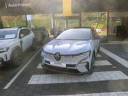 Renault Megane, E-Tech ele Techno 220 Comfort Range, Jahr 2022 - Ettlingen