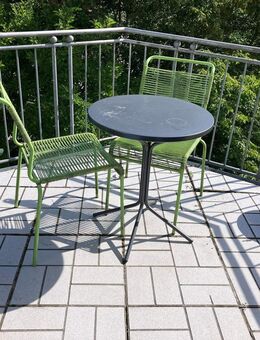 TRAUMLAGE - Helle 2-Zimmer-Maisonette-Wohnung, EBK, Balkon - 91054 Erlangen-Burgberg - Erlangen
