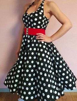 Rockabilly Kleid mit Petticoat - Schwarzenfeld