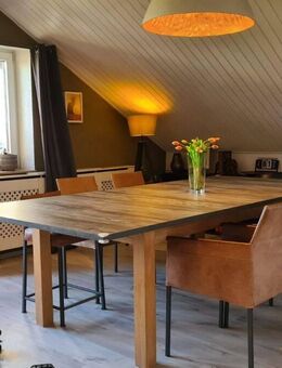 Einzugsbereite Wohnung mit offenem Giebel! 2 Balkone! Stellplatz! Garten! Aussicht! Garage möglich! - Tiefenthal (Landkreis Bad Dürkheim)