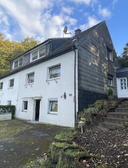 SIE SUCHEN, WIR HABEN - DOPPELHAUSHÄLFTE MIT GROßZÜGIGEM GRUNDSTÜCK IN WUPPERTAL-LANGERFELD - Wuppertal