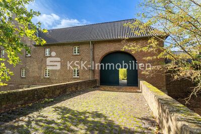 "Haus Buschfeld" - Einzigartiges Wohumfeld in historischer Hofanlage.