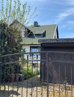 Wurzen * gemütliche DHH mit Garage* 3 Zimmer* 1 Bad* 2 Küchen* zentrale Lage* gepflegt - Wurzen