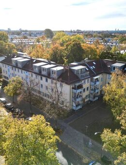 *** großzügige 3 Zimmer in charmantem Altbau *** - Berlin