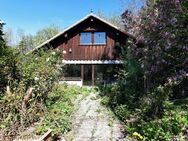 Lallinger Winkel: Bungalow m. 1.300 m2 ebenen Grundstück u. Bachlauf in naturnaher Orstrandlage! - Hunding