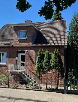 *** Charmantes Kleinod mit 3 Garagen und vieles mehr *** - Winsen (Luhe)