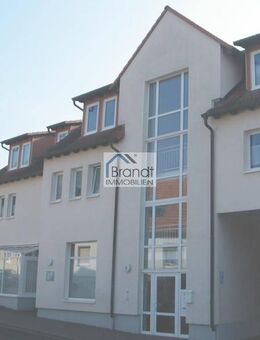 Wohn- und Geschäftshaus, zentrale Lage, großes Grundstück - Creuzburg