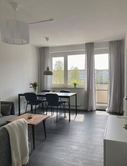 Helle, schöne 3 Zi-Whg. m. Balkon u. Stellplatz, voll möbliert - Greifswald