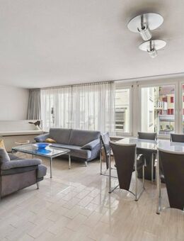 Stadthaus - Raumwunder mit attraktiver Gewerbeeinheit - Oberndorf (Neckar)