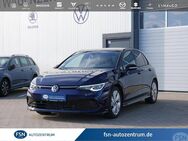 VW Golf, 1.5 VIII eTSI R-Line, Jahr 2023 - Rostock