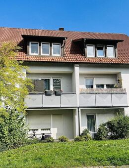 SOFORT BEZIEHBAR! Moderne, helle 2 Zimmer-Eigentumswohnung mit Einbauküche, sonnigem Balkon u. Kfz-Stellplatz in ruhiger Lage - Haßfurt