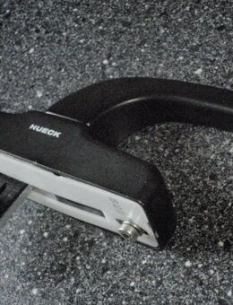 Hueck-Drehschwenkhebel 994188 braun,mit Fehlbed. - Ulmen