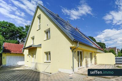 **Energieeffizientes Einfamilienhaus (A+) bietet modernen Wohnkomfort - vor den Toren Münchens**