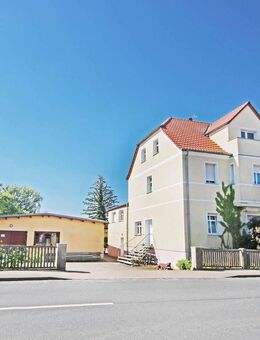 Mehrfamilienhaus mit 3 Wohnungen und großem Werkstattgebäude in Jessen (Elster) OT Holzdorf - Jessen (Elster)
