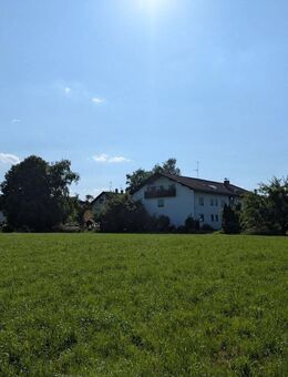 Viel Platz um sich zu entfalten - Großzügige 4-Zimmer-Wohnung mit Bergblick - Großkarolinenfeld