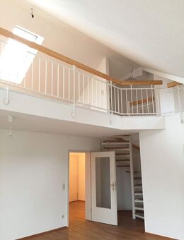 2,5 Zi. Galeriewohnung in Buckenhof, Wohntraum in schicker und moderner Galeriewohnung - Buckenhof