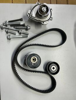 530 0724 30 Wasserpumpe + Zahnriemensatz - Bedburg