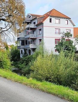 Helle 4-Zi-Wohnung, zentral mit Werkstatt/Garage, idyllisch am Bach - Hechingen