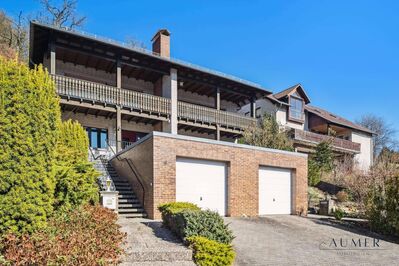 Bezugsfrei! Charmantes Doppelhaus am Hang in Datterode