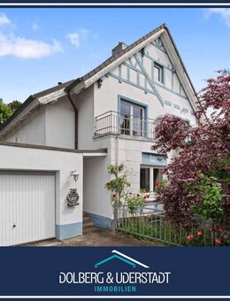 Jugendstilvilla mit Charme u. Garten Zweifamilienhaus in Zentraler Lage von Rahlstedt - Hamburg