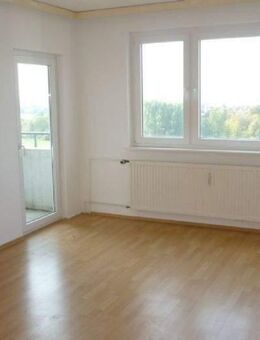 Uetersen Zentrum großz. 1-Zimmerwhg + Küche, Wannenbad, Balkon, Aufzug, Stellplatz - Uetersen