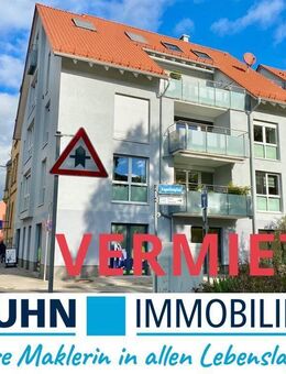 Schicke 3 Zi -Stadtwohnung mit Balkon, Aufzug und TG-Stellplatz optional. - Bad Kissingen